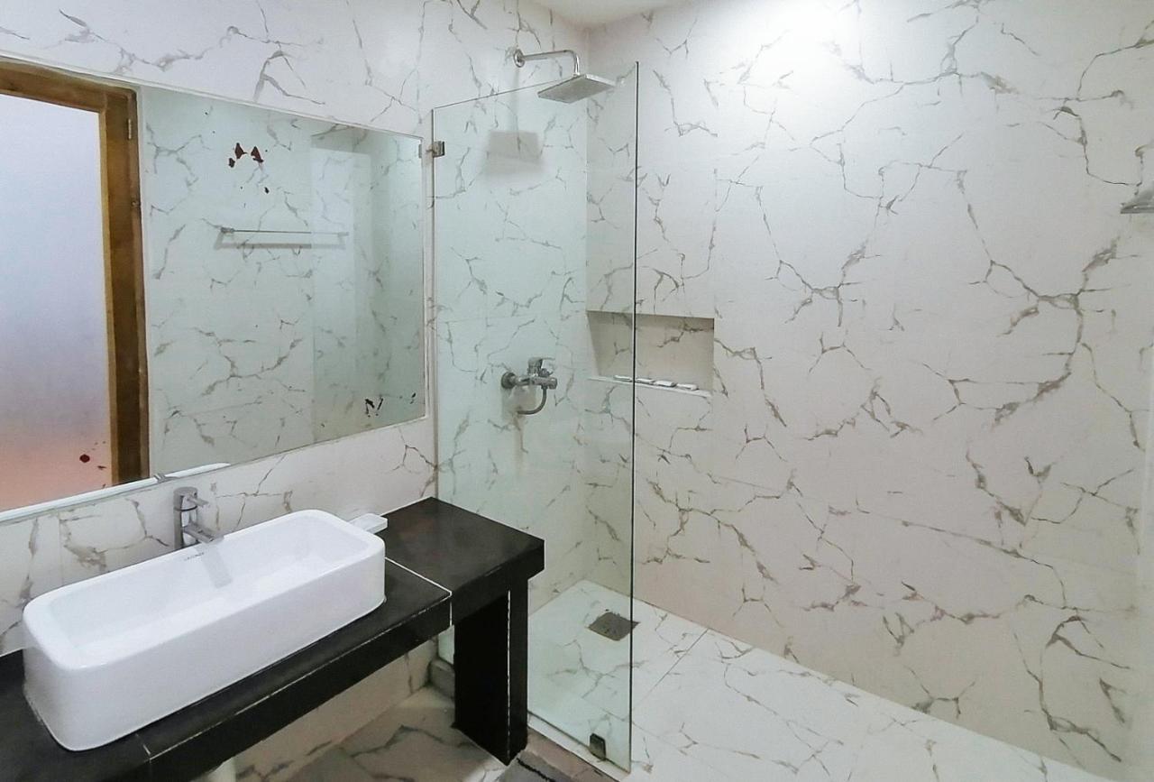 Reddoorz Cebu Club Fort Med Inc Boljoon Eksteriør bilde
